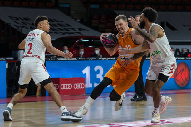 稳固的防守 稳固的防守