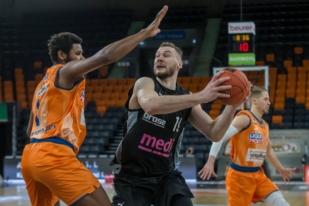 细评估西蒙 细评估西蒙