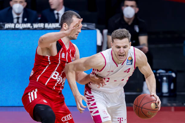 入了与比赛 入了与比赛