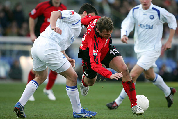 前被不明人 前被不明人