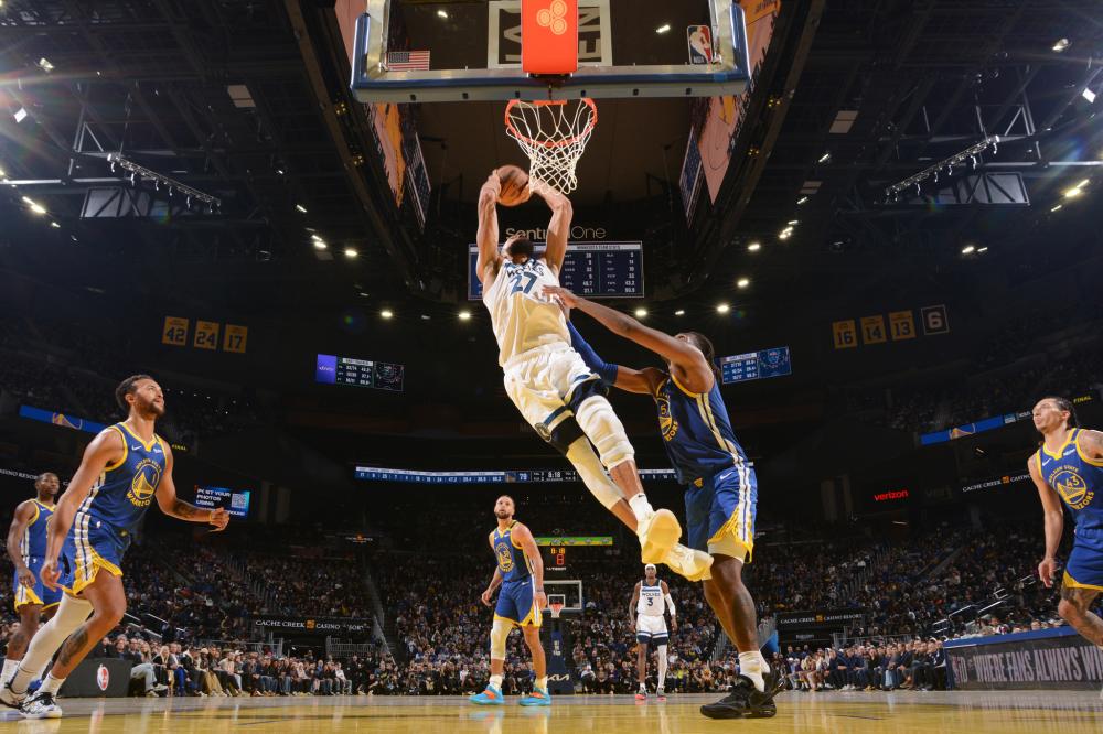 杨瀚森在赛 杨瀚森在赛